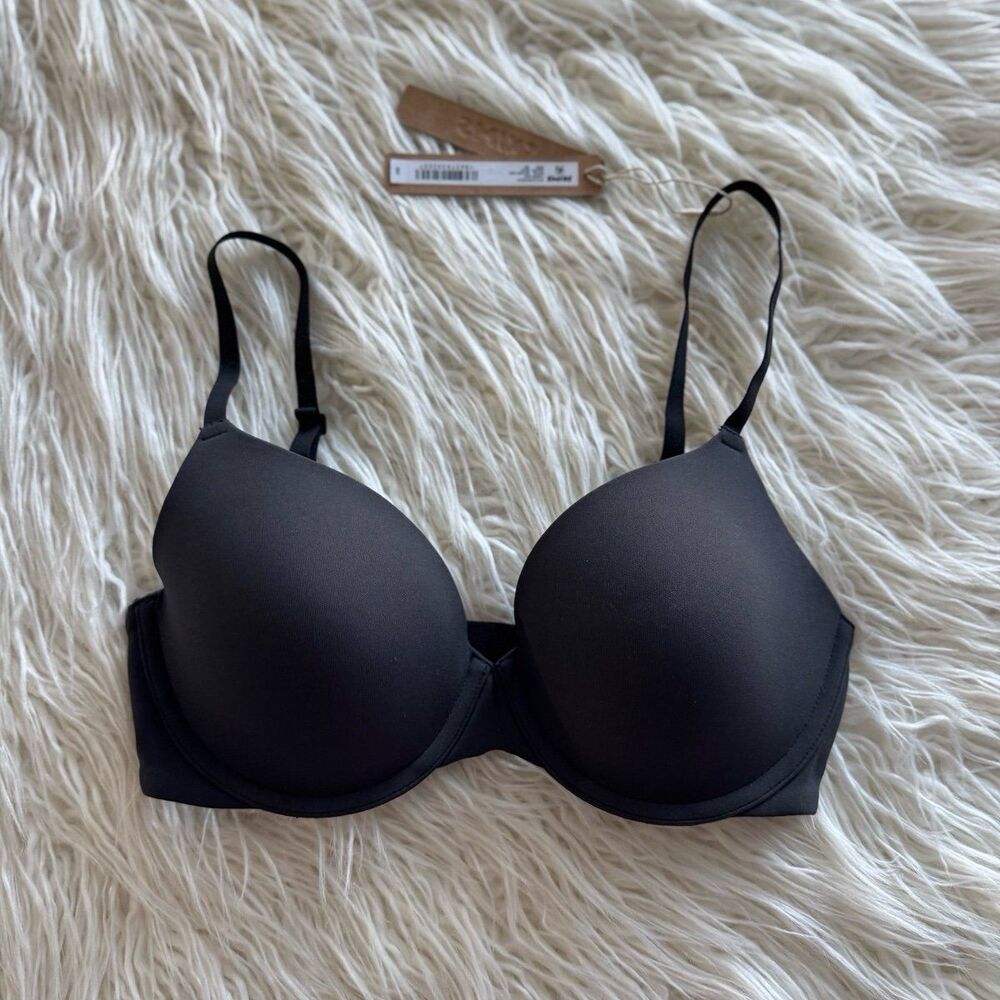 Skims Fits Everybody T-shirt Bra Onyx Size 32D